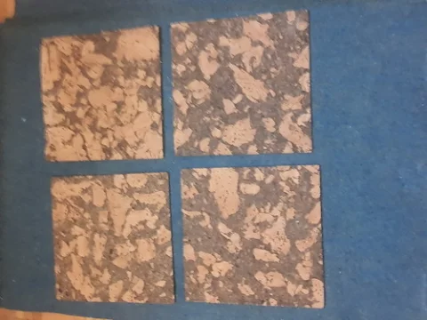 Prodajem 15m2 plute u tablama 300 X 300 mm debljine 3 mm