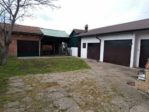 Kuća u Deču, opština