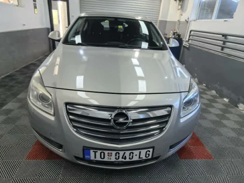 Opel Insignia 2.0cdti