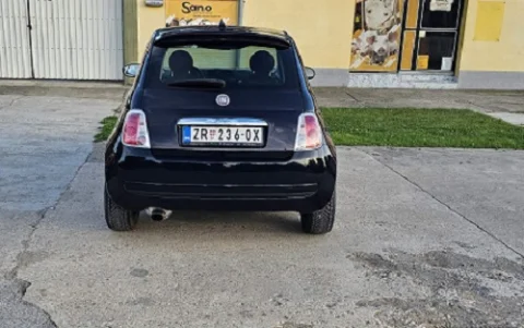 Fiat 500 2011god